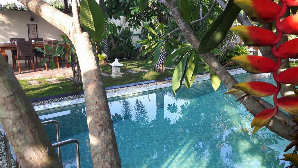 Villa Rosseno - Evelyn Private Pool And Garden Yogyakarta Exterior foto